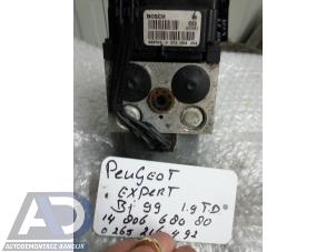 Gebruikte ABS Pomp Fiat Scudo (220Z) 1.9 TD Prijs € 49,99 Margeregeling aangeboden door Autodemontage Aandijk