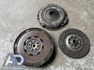 Gebruikte Dubbele massa vliegwiel Audi A6 Avant (C5) 2.5 TDI V6 24V Prijs € 124,99 Margeregeling aangeboden door Autodemontage Aandijk