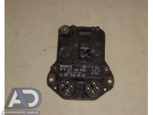 Gebruikte Module ontsteking Mercedes 190 (W201) 2.0 E Kat. Prijs € 69,99 Margeregeling aangeboden door Autodemontage Aandijk