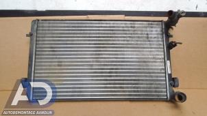 Gebruikte Radiateur Skoda Octavia Combi (1U5) 1.6 GLX Prijs € 29,99 Margeregeling aangeboden door Autodemontage Aandijk