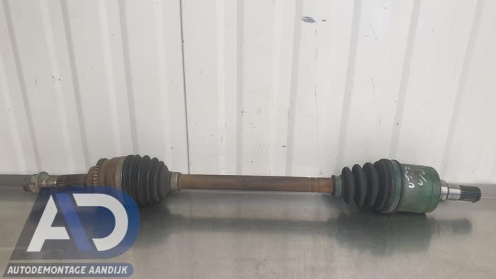 Aandrijfas links-voor van een Suzuki Swift (ZA/ZC/ZD1/2/3/9) 1.3 VVT 16V 2007