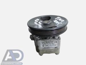 Gebruikte Pomp Servo Nissan Almera Tino (V10M) 1.8 16V Prijs € 34,99 Margeregeling aangeboden door Autodemontage Aandijk