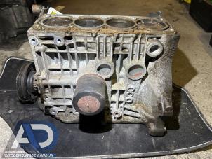 Gebruikte Motor Onderblok Volkswagen Polo IV (9N1/2/3) 1.4 16V Prijs € 199,99 Margeregeling aangeboden door Autodemontage Aandijk