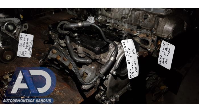 Gebruikte Cilinderkop Audi A6 Avant Quattro (C6) 2.7 TDI V6 24V Prijs € 299,99 Margeregeling aangeboden door Autodemontage Aandijk