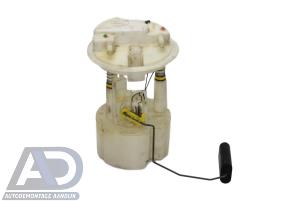 Gebruikte Dieselpomp Renault Clio II (BB/CB) 1.5 dCi 65 Prijs € 24,99 Margeregeling aangeboden door Autodemontage Aandijk