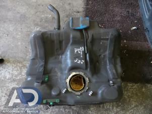 Gebruikte Tank Opel Vectra C 1.9 CDTI 100 Prijs € 49,99 Margeregeling aangeboden door Autodemontage Aandijk