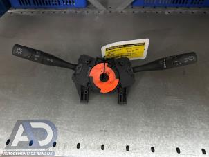 Gebruikte Licht + Raw Schakelaar Landrover Freelander Hard Top 1.8 16V Prijs € 34,99 Margeregeling aangeboden door Autodemontage Aandijk