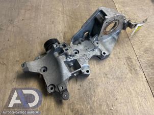 Gebruikte Motorrubber Volkswagen Golf VI (5K1) 1.6 TDI 16V Prijs € 29,99 Margeregeling aangeboden door Autodemontage Aandijk