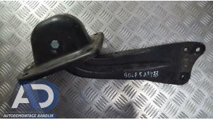 Gebruikte Draagarm links-achter Volkswagen Golf V (1K1) 1.9 TDI Prijs € 29,99 Margeregeling aangeboden door Autodemontage Aandijk