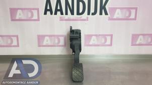 Gebruikte Gaspedaalpositie Sensor Volkswagen Polo IV (9N1/2/3) 1.4 16V Prijs € 19,99 Margeregeling aangeboden door Autodemontage Aandijk