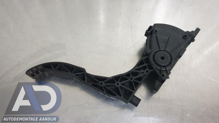Gaspedaalpositie Sensor van een Volkswagen Polo V (6R) 1.2 TDI 12V BlueMotion 2010