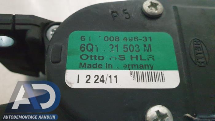 Gaspedaalpositie Sensor van een Volkswagen Polo V (6R) 1.2 TDI 12V BlueMotion 2010