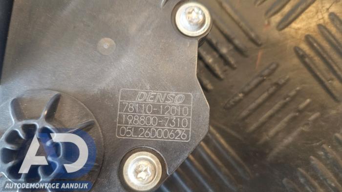 Gaspedaalpositie Sensor van een Toyota Prius (ZVW3) 1.8 16V 2009