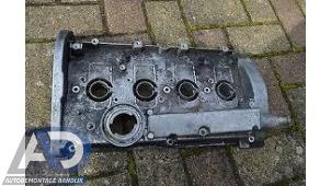 Gebruikte Kleppendeksel Volkswagen Passat (3B3) 1.8 Turbo 20V Prijs € 44,99 Margeregeling aangeboden door Autodemontage Aandijk