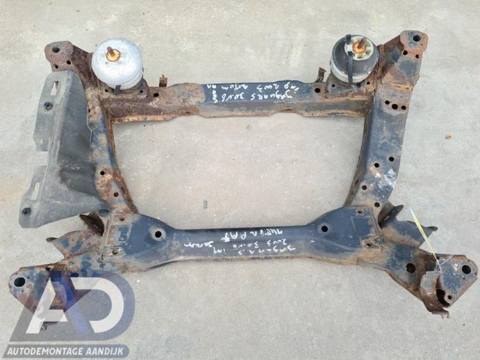 Gebruikte Subframe Jaguar S-type (X200) 3.0 V6 24V Prijs € 99,99 Margeregeling aangeboden door Autodemontage Aandijk