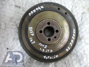 Gebruikte Krukas Poelie Alfa Romeo 147 Prijs € 40,00 Margeregeling aangeboden door Autodemontage Aandijk