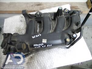 Gebruikte Inlaatspruitstuk Mercedes C (W203) 1.8 C-200K 16V Prijs € 49,99 Margeregeling aangeboden door Autodemontage Aandijk