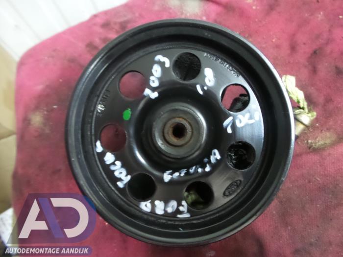 Gebruikte Pomp Servo Ford Focus 1 1.8 TDdi Prijs € 29,99 Margeregeling aangeboden door Autodemontage Aandijk