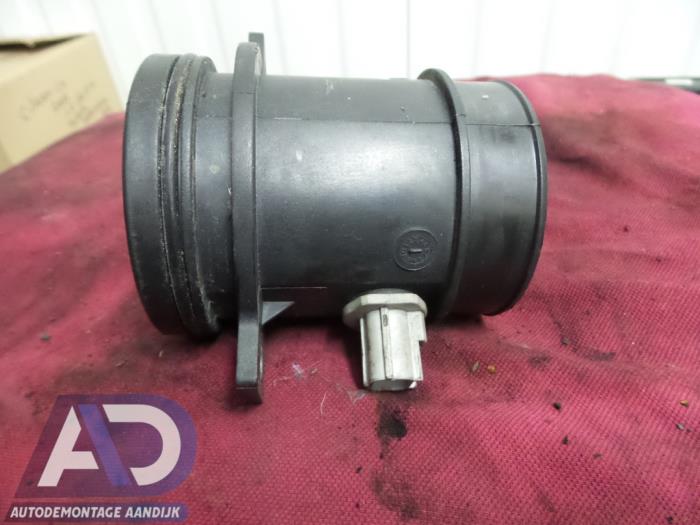 Luchtmassameter van een Ford Focus 2003