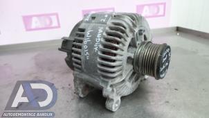 Gebruikte Alternator Volkswagen Passat Variant (3C5) 2.0 TDI 140 Prijs € 39,99 Margeregeling aangeboden door Autodemontage Aandijk