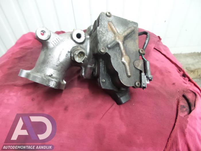 Gebruikte Gasklephuis Toyota Avensis Wagon (T25/B1E) 2.0 16V D-4D Prijs € 49,99 Margeregeling aangeboden door Autodemontage Aandijk