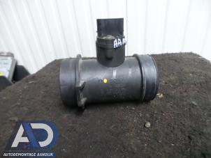 Gebruikte Luchtmassameter Mercedes C (W202) Prijs € 40,00 Margeregeling aangeboden door Autodemontage Aandijk