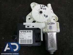 Gebruikte Raammotor Portier Volvo S40 (MS) 2.4 20V Prijs € 19,99 Margeregeling aangeboden door Autodemontage Aandijk