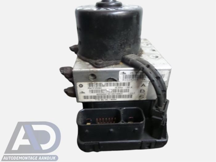 Gebruikte ABS Pomp Chrysler Voyager/Grand Voyager (RG/RS) 2.4i 16V Prijs € 99,99 Margeregeling aangeboden door Autodemontage Aandijk