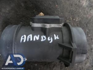 Gebruikte Luchtmassameter BMW 5 serie (E39) 520i 24V Prijs € 24,99 Margeregeling aangeboden door Autodemontage Aandijk