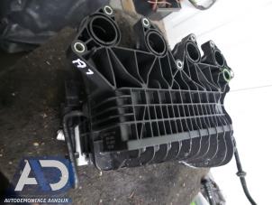 Gebruikte Inlaatspruitstuk Audi A1 (8X1/8XK) 1.2 TFSI Prijs € 49,99 Margeregeling aangeboden door Autodemontage Aandijk