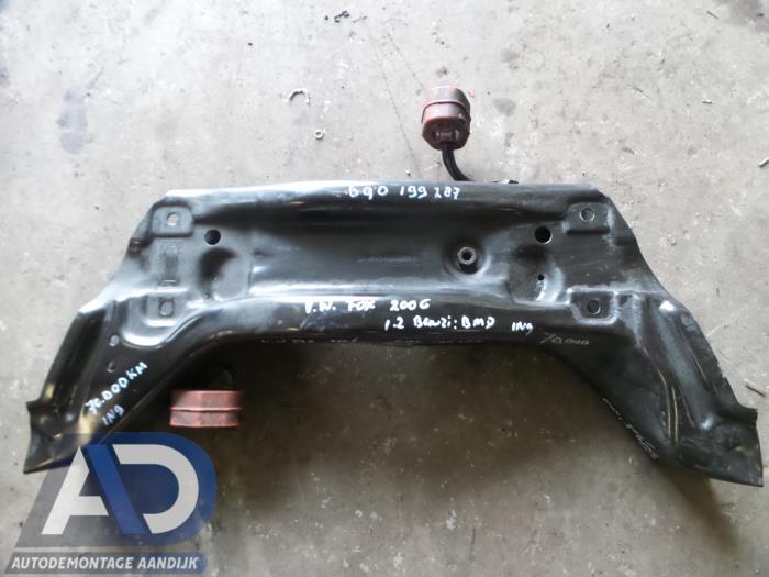 Gebruikte Subframe Volkswagen Fox (5Z) 1.2 Prijs € 34,99 Margeregeling aangeboden door Autodemontage Aandijk