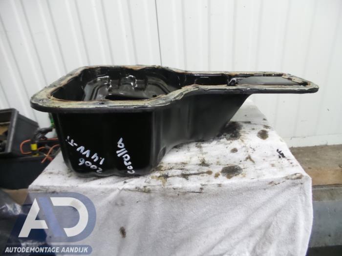 Gebruikte Carterpan Toyota Corolla (E12) 1.4 16V VVT-i Prijs € 49,99 Margeregeling aangeboden door Autodemontage Aandijk