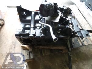 Gebruikte Motor Onderblok Renault Scénic II (JM) 1.5 dCi 100 Prijs op aanvraag aangeboden door Autodemontage Aandijk