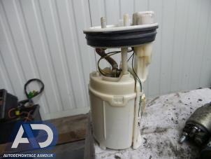 Gebruikte Benzinepomp Seat Ibiza III (6L1) 1.4 16V 75 Prijs € 29,99 Margeregeling aangeboden door Autodemontage Aandijk