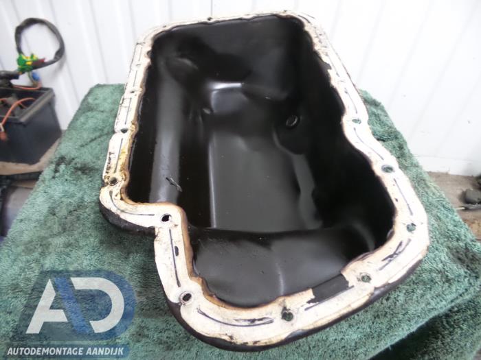 Gebruikte Carterpan Peugeot 306 (7A/C/S) 1.4 Prijs € 24,99 Margeregeling aangeboden door Autodemontage Aandijk