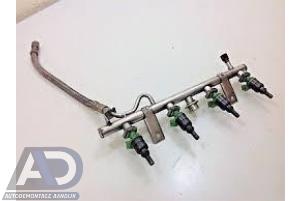 Gebruikte Common rail (Injectie) Mercedes C (W204) 1.8 C-180K 16V Prijs € 75,00 Margeregeling aangeboden door Autodemontage Aandijk