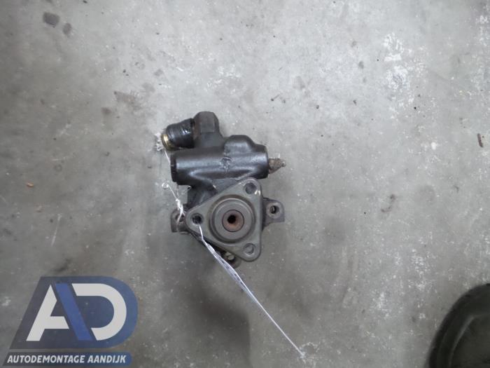 Gebruikte Servopomp Ford Escort 6 (AAL/ABL) 1.8 TD Laser Prijs € 29,99 Margeregeling aangeboden door Autodemontage Aandijk