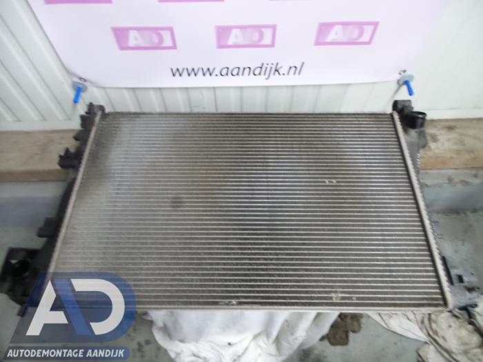 Gebruikte Radiateur Opel Vectra C GTS 2.2 16V Prijs € 39,99 Margeregeling aangeboden door Autodemontage Aandijk