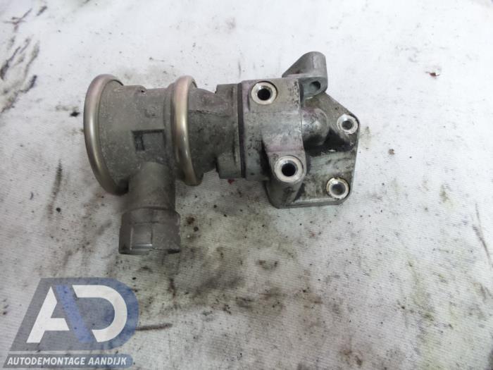 Gebruikte Uitlaat gasklep (EGR) Audi A3 Sportback (8PA) 1.6 Prijs € 44,99 Margeregeling aangeboden door Autodemontage Aandijk