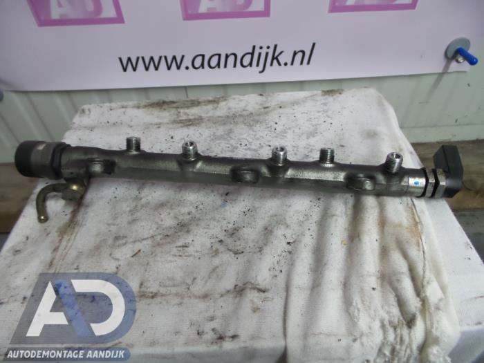 Gebruikte Verstuiver brug BMW 3 serie (E90) 320d 16V Prijs € 49,99 Margeregeling aangeboden door Autodemontage Aandijk
