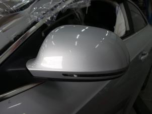 Gebruikte Buitenspiegel links Audi A5 (8T3) 2.7 TDI V6 24V Prijs € 94,99 Margeregeling aangeboden door Autodemontage Aandijk