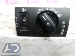 Gebruikte Licht Schakelaar Mercedes A (W169) 1.5 A-150 5-Drs. Prijs € 30,00 Margeregeling aangeboden door Autodemontage Aandijk