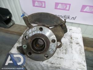 Gebruikte Fusee rechts-voor Seat Alhambra Prijs op aanvraag aangeboden door Autodemontage Aandijk