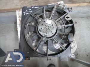 Gebruikte Koelvinhuis Opel Zafira B Prijs € 34,99 Margeregeling aangeboden door Autodemontage Aandijk