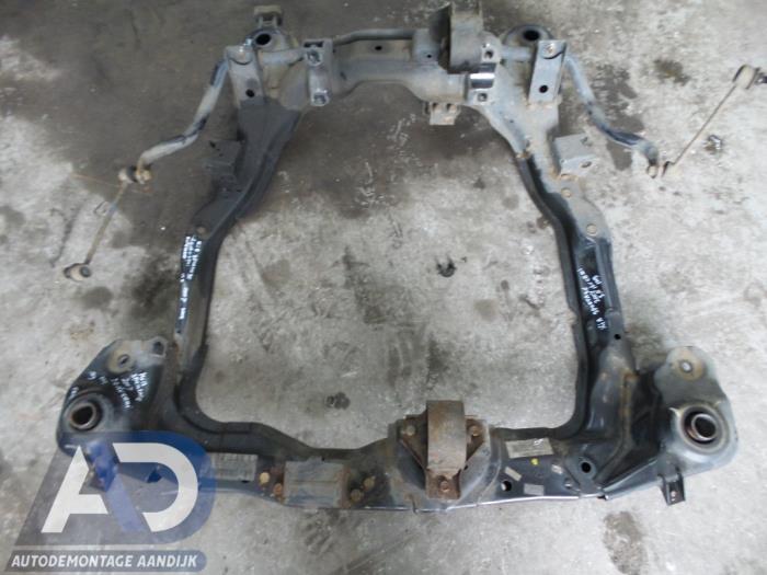 Gebruikte Subframe Kia Sportage (JE) 2.0 CRDi 16V VGT 4x2 Prijs € 124,99 Margeregeling aangeboden door Autodemontage Aandijk