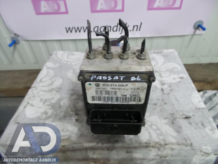 Gebruikte ABS Pomp Volkswagen Passat (3C2) 1.9 TDI Prijs € 34,99 Margeregeling aangeboden door Autodemontage Aandijk