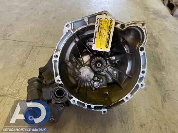 Gebruikte Versnellingsbak Ford Fiesta 6 (JA8) 1.25 16V Prijs € 299,99 Margeregeling aangeboden door Autodemontage Aandijk