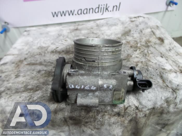 Gebruikte Gasklephuis Volvo S40 (VS) 1.6 16V Prijs € 24,99 Margeregeling aangeboden door Autodemontage Aandijk