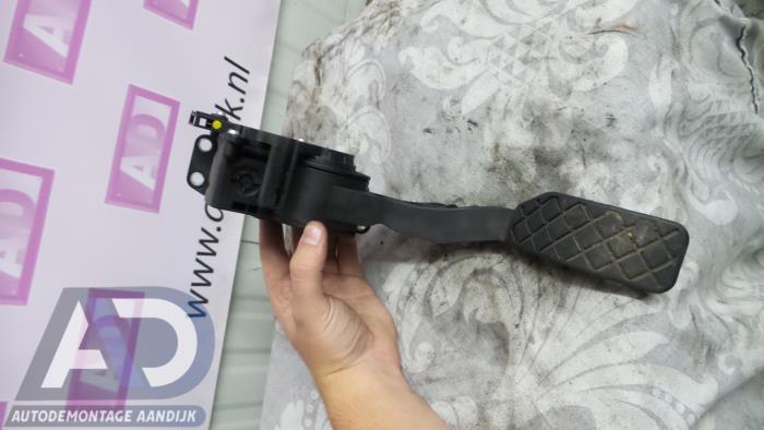 Gebruikte Gaspedaalpositie Sensor Seat Ibiza IV SC (6J1) 1.6 TDI 105 Prijs € 24,99 Margeregeling aangeboden door Autodemontage Aandijk