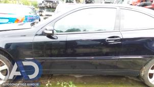 Gebruikte Portier 2Deurs links Mercedes C Sportcoupé (C203) 1.8 C-160 Prijs € 149,99 Margeregeling aangeboden door Autodemontage Aandijk